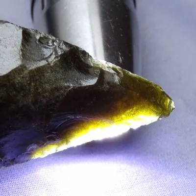 Golden obsidian handmade flint spear point 109g, Mexico