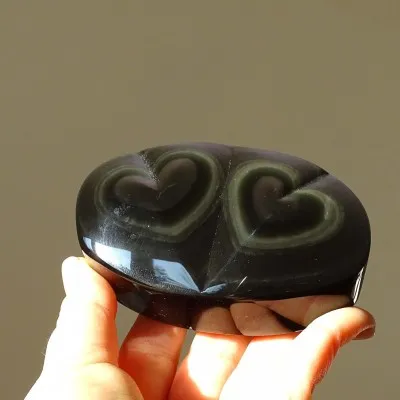 Obsidian rainbow 305g, Mexico