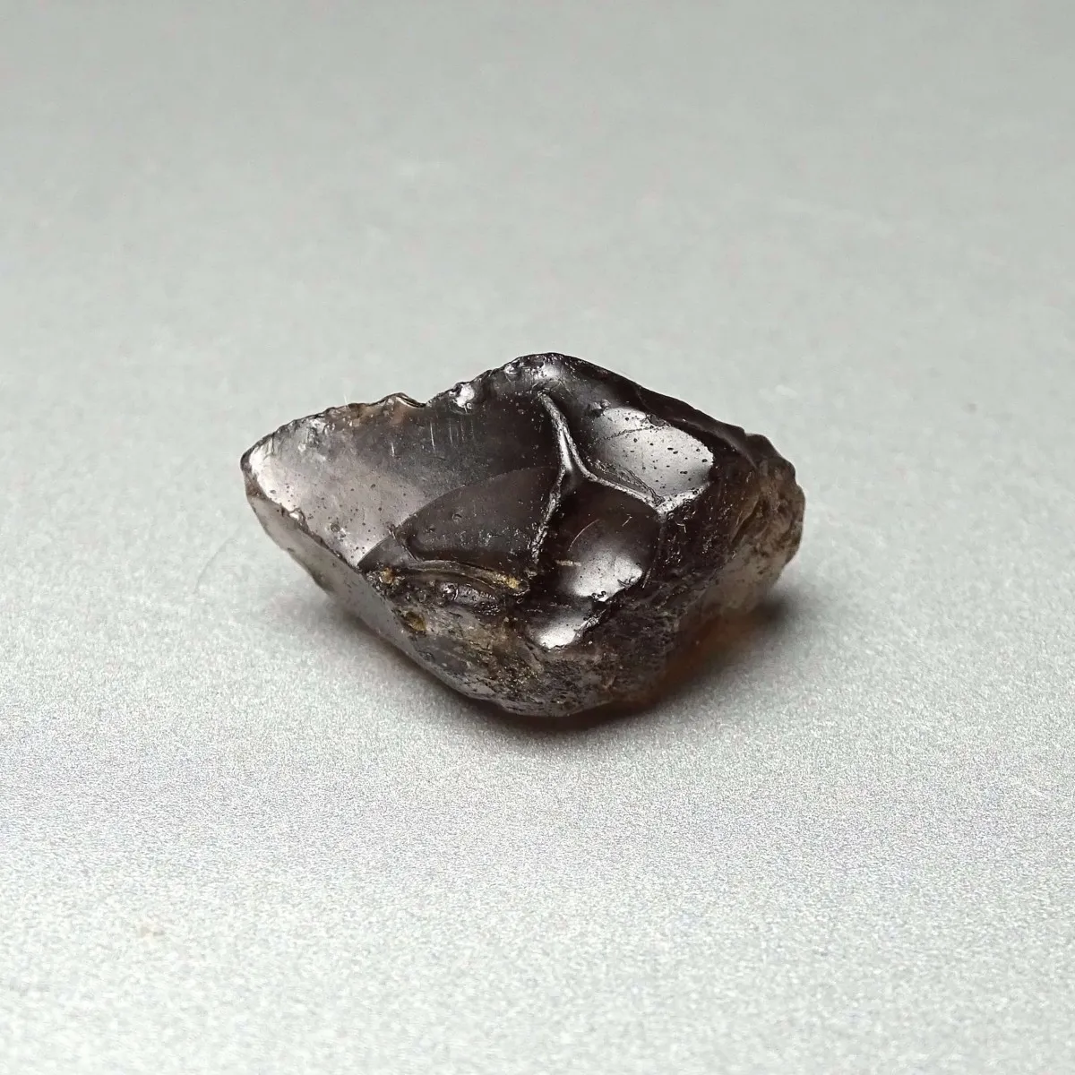 Columbianite volcanic glass 4.8g, Colombia