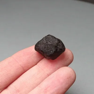 Columbianite volcanic glass 4.7g, Colombia