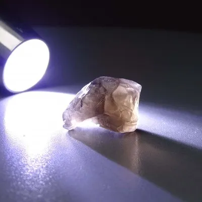 Columbianite volcanic glass 4.5g, Colombia