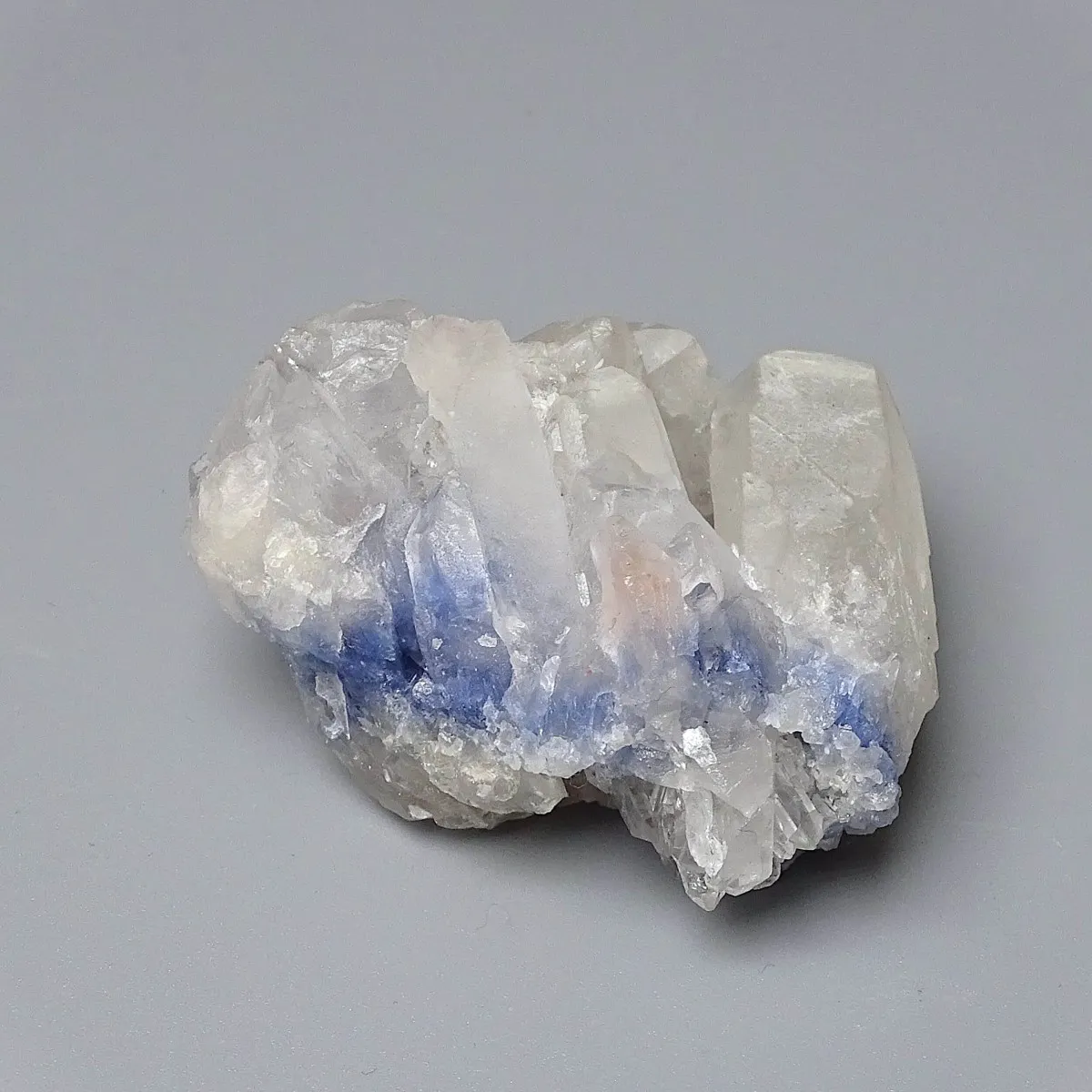 Dumortierite natural crystal 71.9g, Brazil