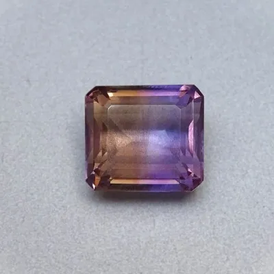 Geschliffener Ametrin 21,82ct, Bolivien