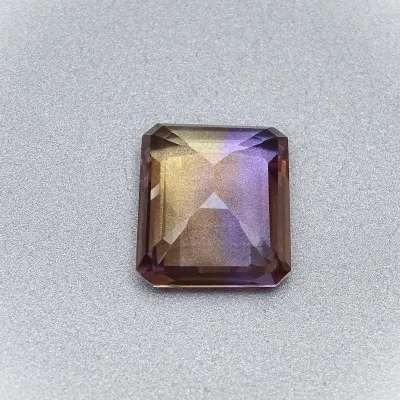 Geschliffener Ametrin 17,99ct, Bolivien