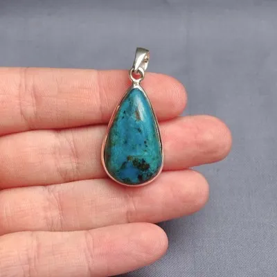 Quantum quattro natural mineral pendant 6.6g, Namibia