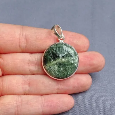 Serafinit-Anhänger aus Silber 7,4g, Russland
