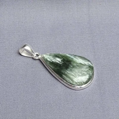 Serafinit-Anhänger aus Silber 7,7g, Russland
