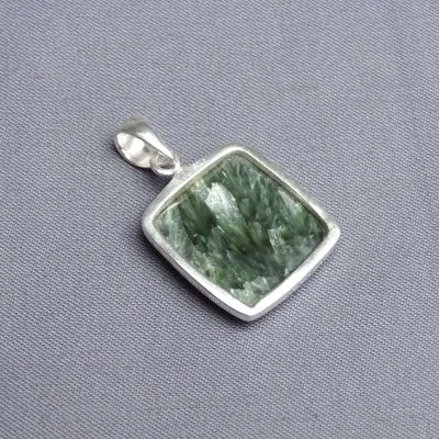 Serafinit-Anhänger aus Silber 6,9g, Russland