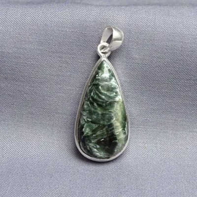 Serafinit-Anhänger aus Silber 7,9g, Russland