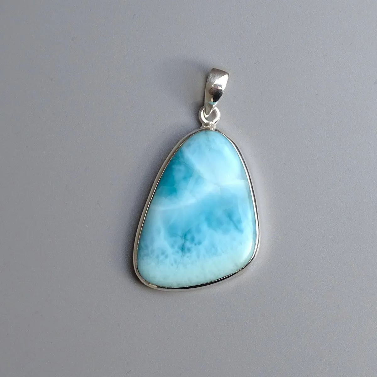Larimar pendant top quality 12.3g, Dominican Republic