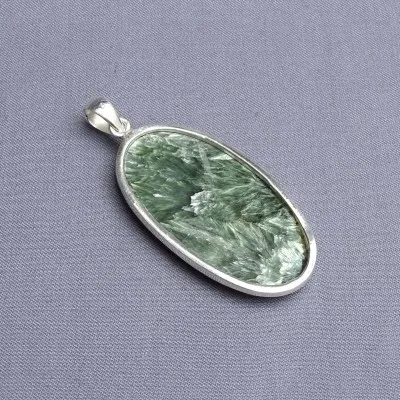 Serafinit-Anhänger aus Silber 17,5g, Russland