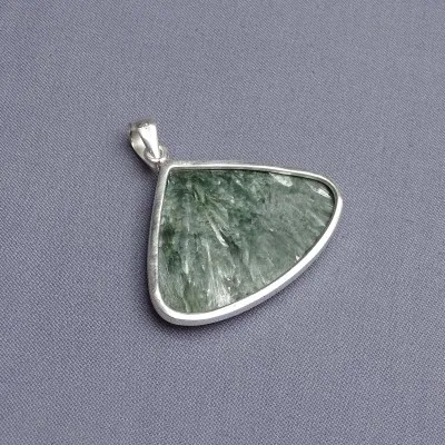 Serafinit-Anhänger aus Silber 15,8g, Russland