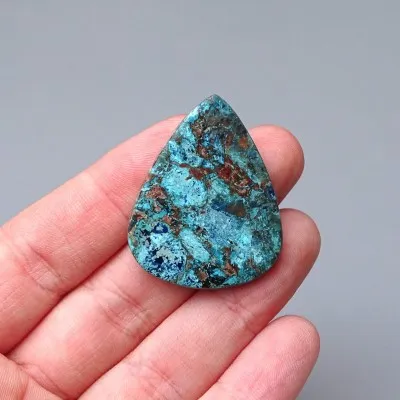 Quantum quattro Mineralcabochon 8,9g, Namibia