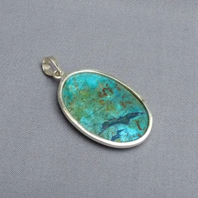 Quantum quattro natural mineral pendant 15.4g, Namibia
