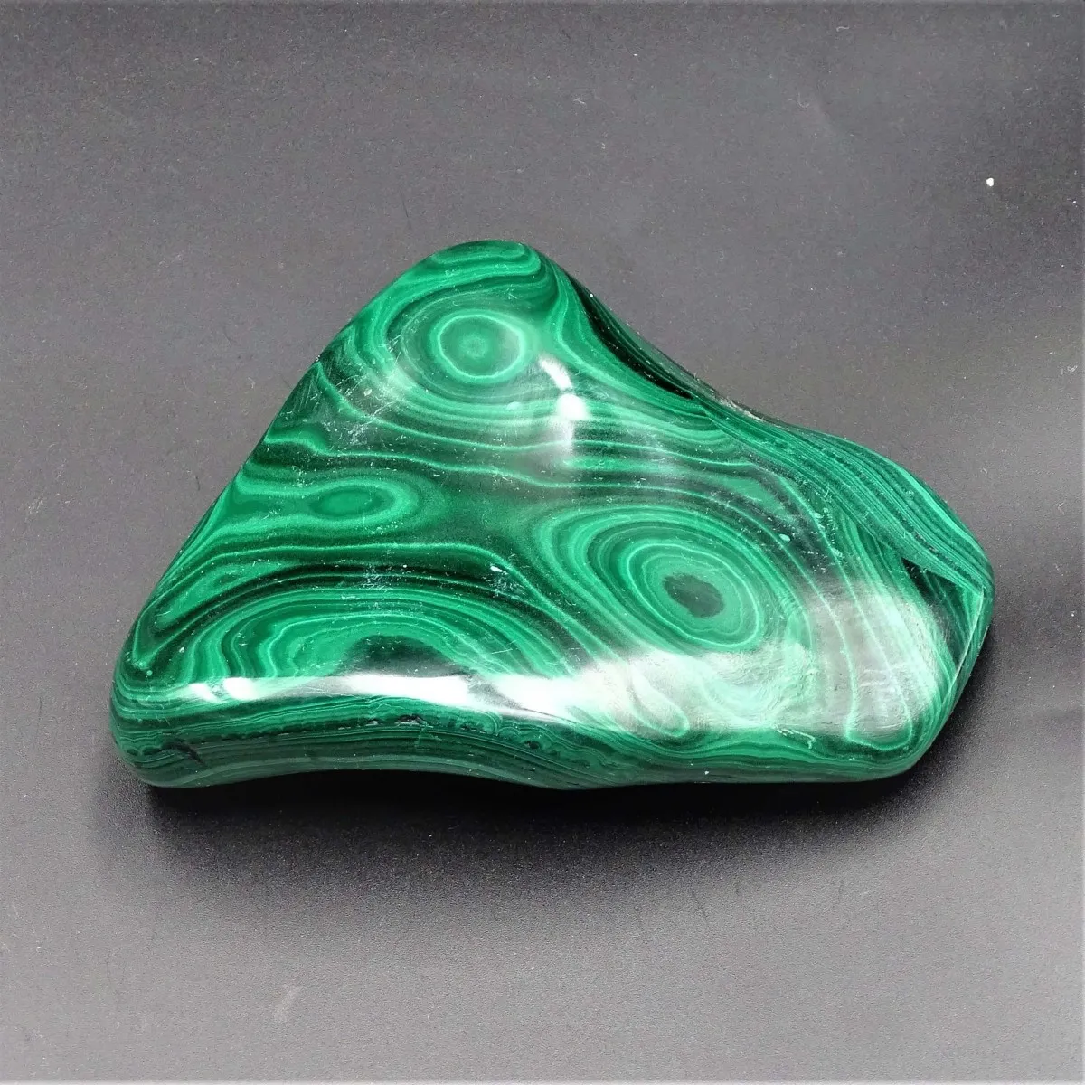 Malachite polished, 445 g,  Congo