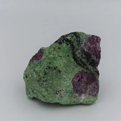 Ruby in zoisite 173g