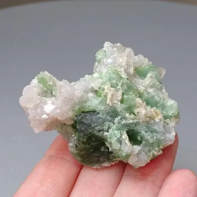 Tourmaline natural in quartz 61g, Pakistan