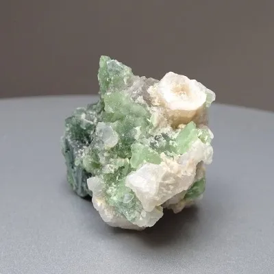 Turmalín přírodní v křemeni 64g, Pakistán