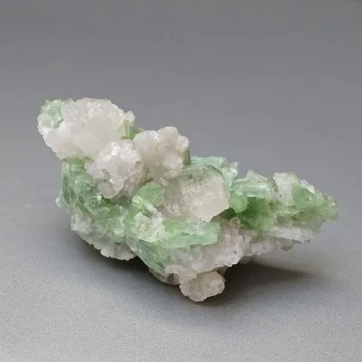 Natürlicher Turmalin in Quarz 35g, Pakistan