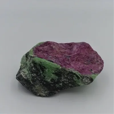 Ruby in zoisite 303g
