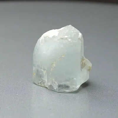 Akvamarín přírodní krystal 12,9g, Afganistán