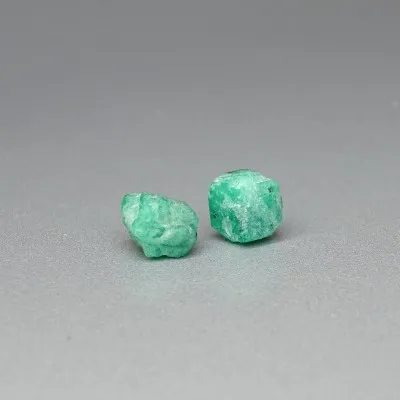 Smaragd-Naturkristalle im Gestein 1,3g, Pakistan