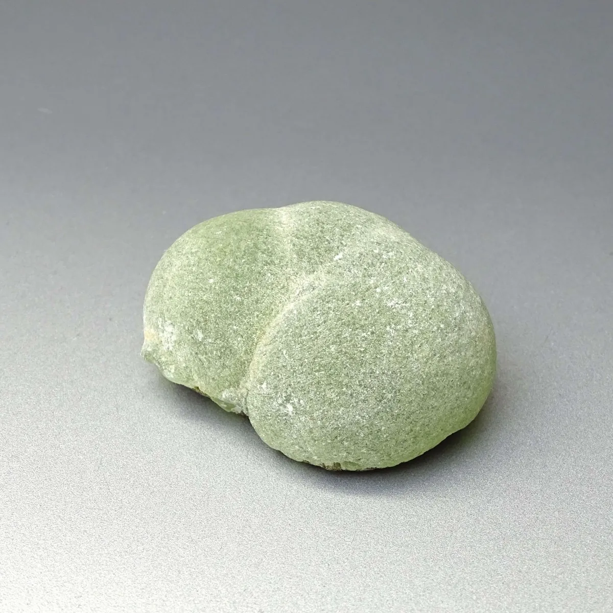 Prehnite natural mineral 61g, Mali