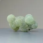 Prehnite natural mineral 98g, Mali