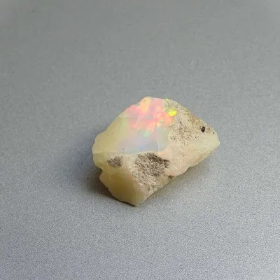 Ethiopian opal natural 5.5g, Ethiopia