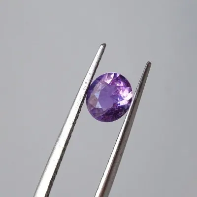 Sapphire blue 0.98ct, Sri Lanka CGL certificate