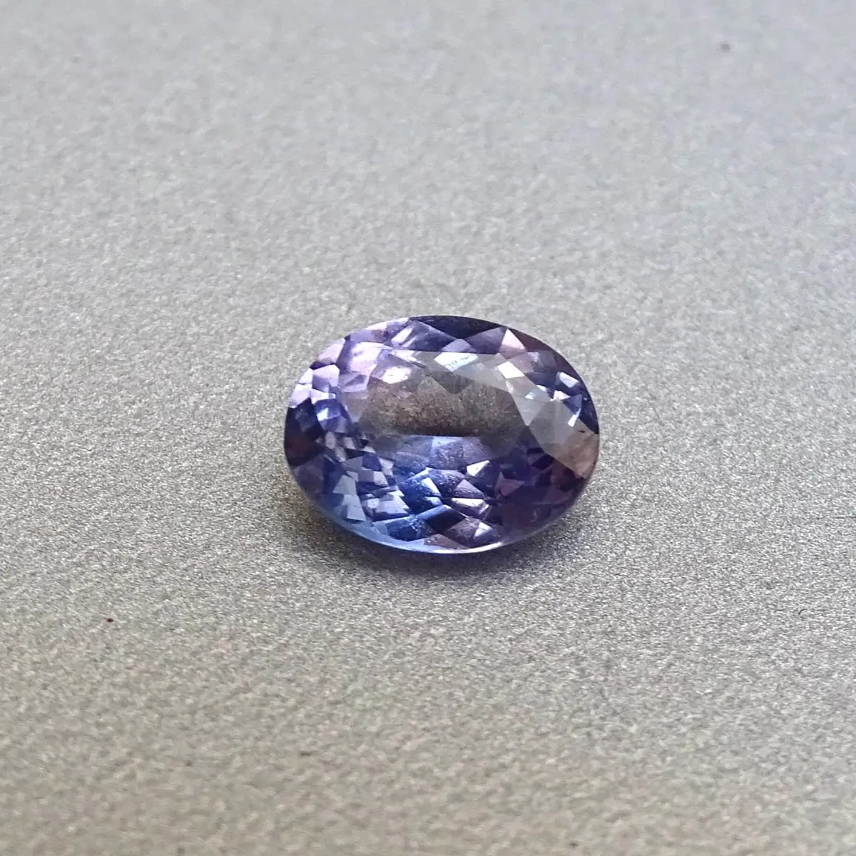 Saphirblau, natürlich 1,49ct, Sri Lanka GIA-Zertifikat