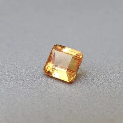 Topaz imperial přírodní broušený 2,17ct, Brazílie