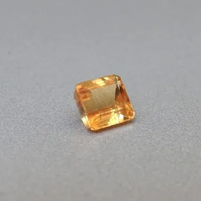 Topaz imperial přírodní broušený 2,17ct, Brazílie