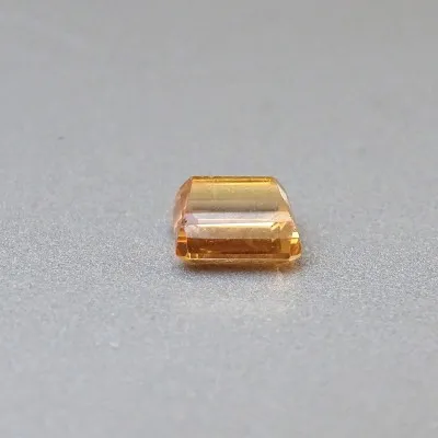 Topaz imperial přírodní broušený 2,17ct, Brazílie