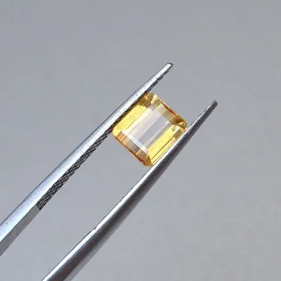 Topaz imperial přírodní broušený 2,17ct, Brazílie