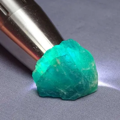 Sodalit - hauyne (zelený) přírodní 12,9g, Afghánistán