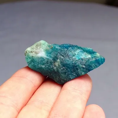 Sodalite - hauyne (green) natural 19.3g, Afghanistan