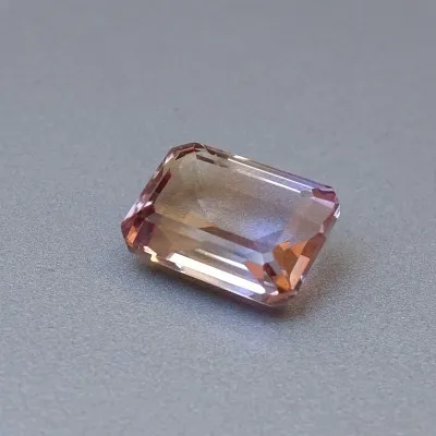 Geschliffener Ametrin 16,30ct, Bolivien