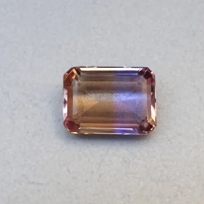 Geschliffener Ametrin 16,30ct, Bolivien