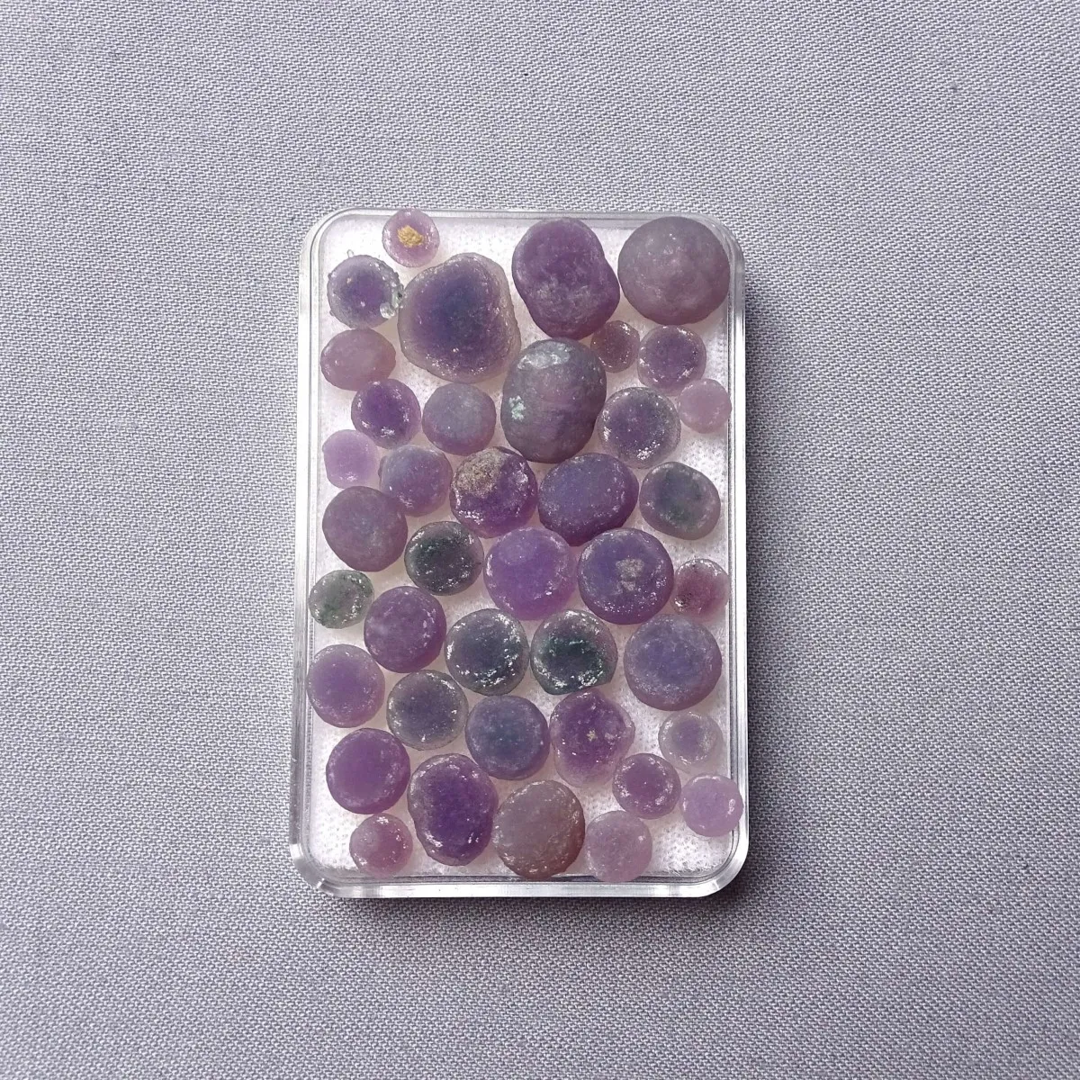 Grape chalcedony balls 16g, Indonesia
