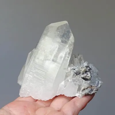 Quartz Natural crystal 297g, Brazil