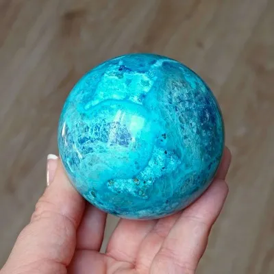 Quantum quattro přírodní minerál koule 320g, Namibie