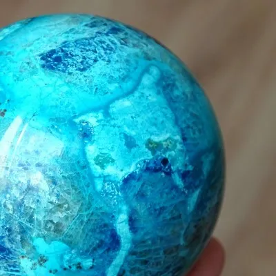 Quantum quattro přírodní minerál koule 320g, Namibie