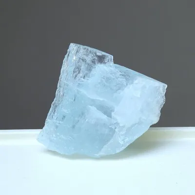 Akvamarín přírodní krystal 182,7g, Pakistán