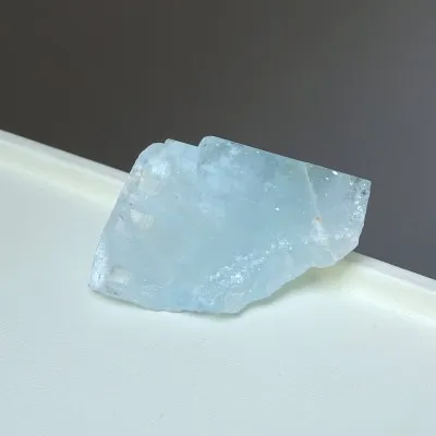 Akvamarín přírodní krystal 69,9g, Pakistán