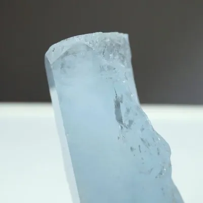 Akvamarín přírodní krystal 118,8g, Pakistán