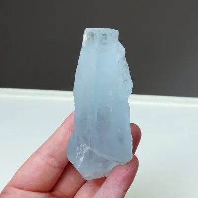 Akvamarín přírodní krystal 118,8g, Pakistán