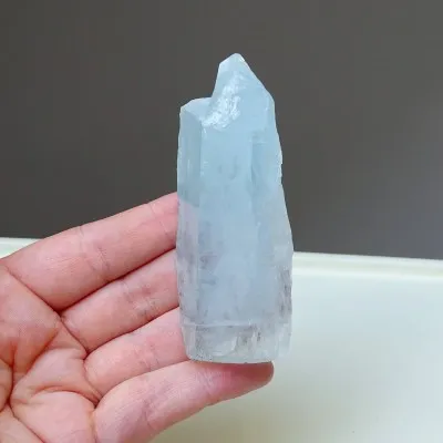 Akvamarín přírodní krystal 118,8g, Pakistán