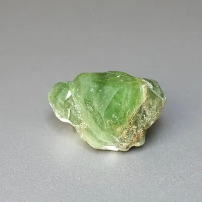Peridot /Olivine natural crystal 34.7g Pakistan