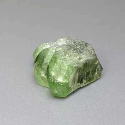 Peridot /Olivine natural crystal 52g Pakistan